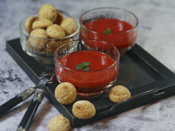 Soupe de fraises à la menthe et amaretti