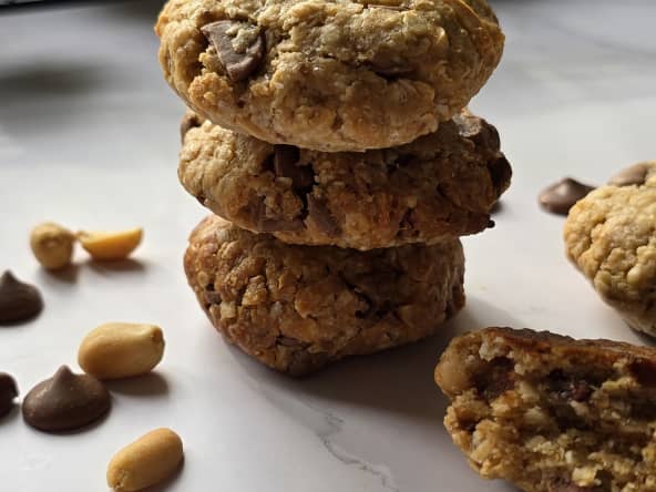 Biscuits flocons d'avoine, cacahuètes et chocolat