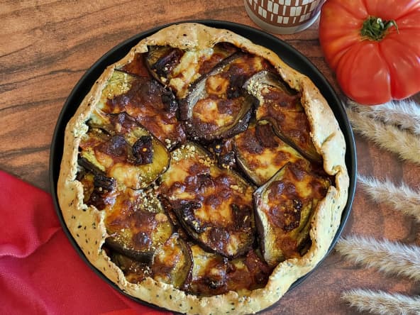 Tarte à l’aubergine, tomate et fromage