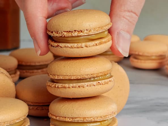 Macarons caramel beurre salé