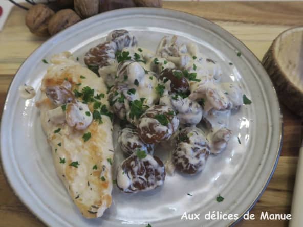 Blanc de poulet aux girolles et châtaignes