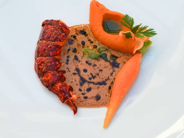 Homard bleu de Bretagne, agrumes et coriandre