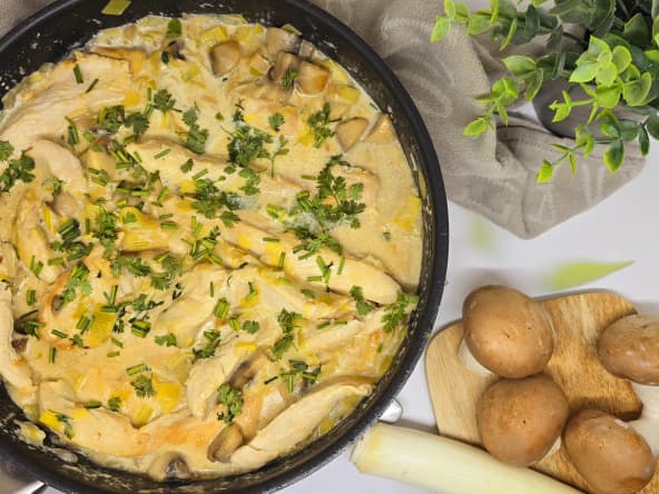 Poulet aux champignons et poireaux