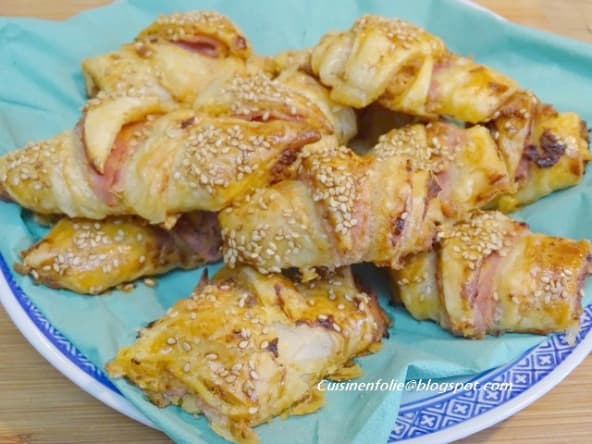 Croissants jambon, fromage, Pesto Rosso