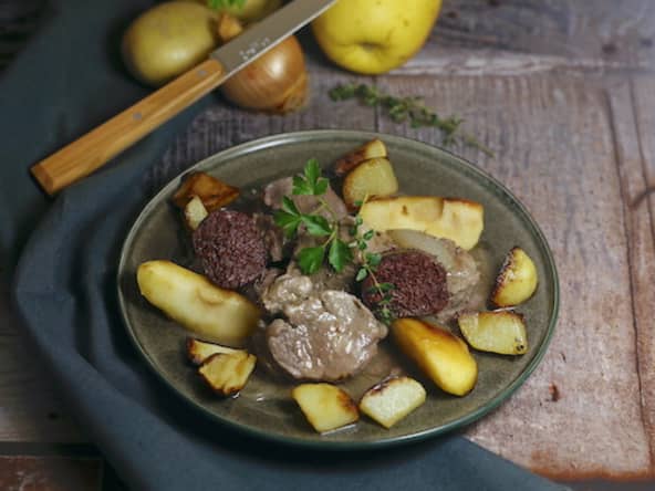 Carbonade de filet mignon au boudin et aux deux pommes