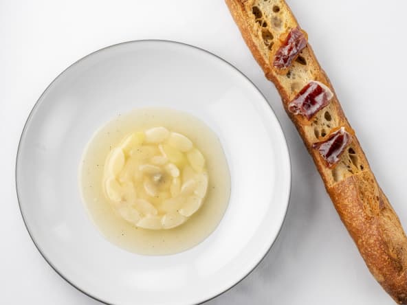 Asperge blanche épure de Benjamin Reilhes