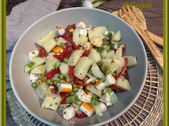 Salade de pommes de terre aux poivrons et surimi