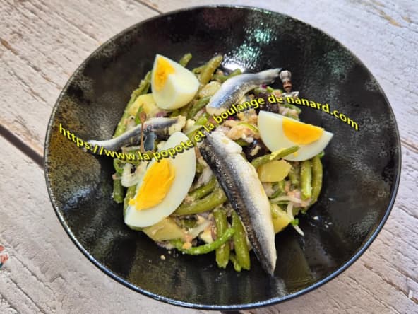 Salade de haricots verts au thon et aux anchois