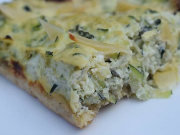 Cheesecake salé de courgettes, basilic et ricotta