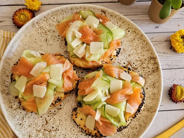 Tartelettes fraîches concombre et saumon fumé