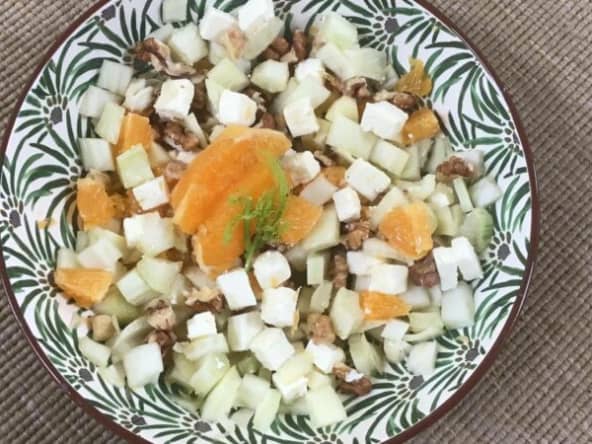 Salade de fenouil cru, orange, feta et noix