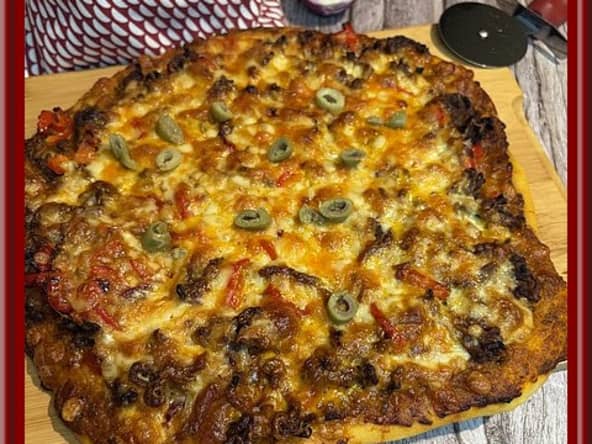 Pizza bœuf haché et cheddar