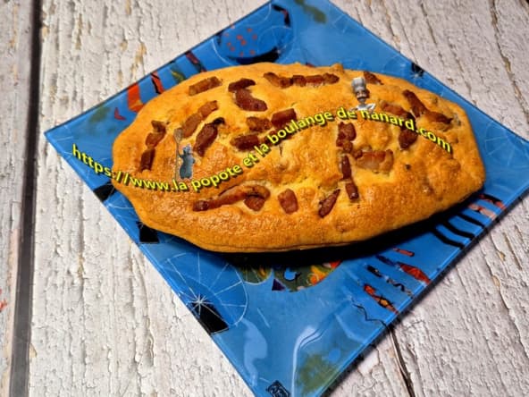 Madeleine apéritive géante aux lardons et reblochon