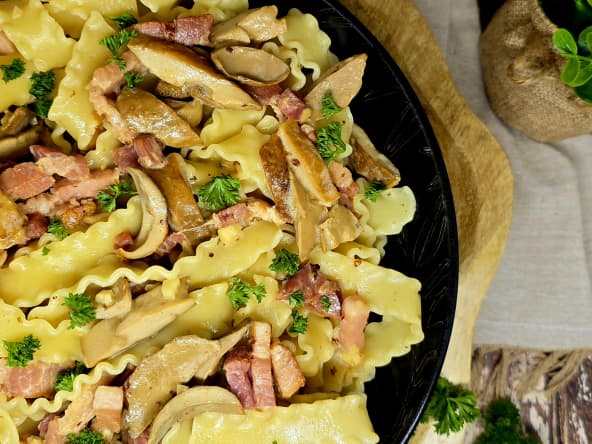 Mafaldines aux cèpes et au lard