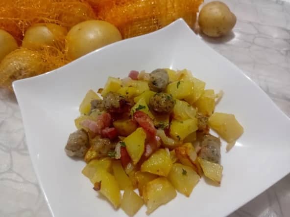 Pommes de terre aux lardons et chipolatas au Airfryer