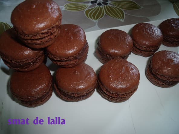 Macarons au chocolat fait maison pour le dessert