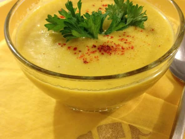 Le velouté épicé de lentilles corail et giraumon