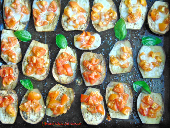 Mini pizzas d'aubergines au four