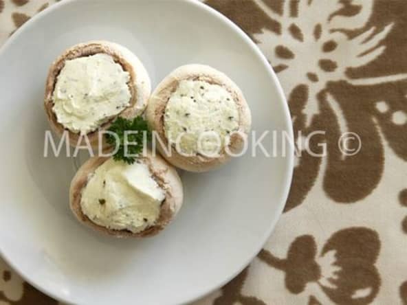 Champignons farcis au fromage blanc fines herbes