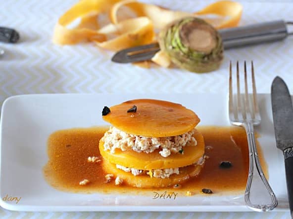 Mille feuille de navet au poulet, sauce truffe