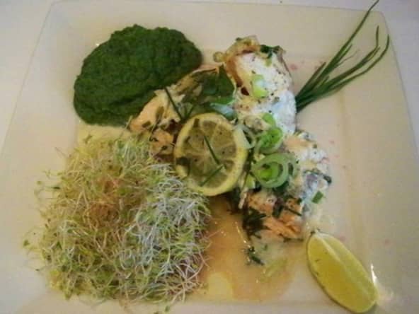 Papillottes filets de truites de mer au fromage frais, ciboulette, citron et estragon