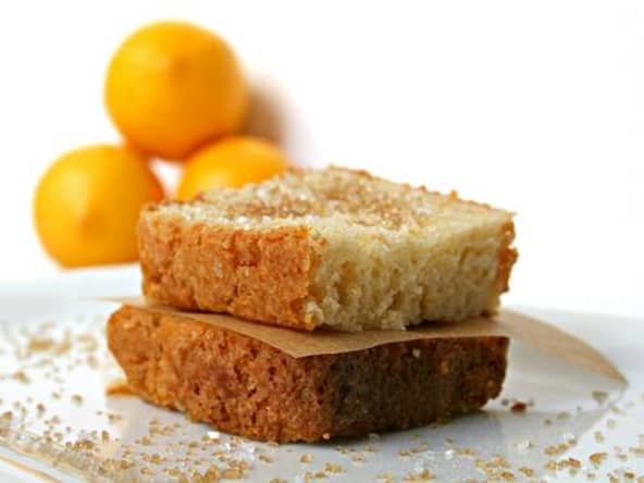 Gâteau parfumé à la cannelle et au citron traditionnelle de Valence