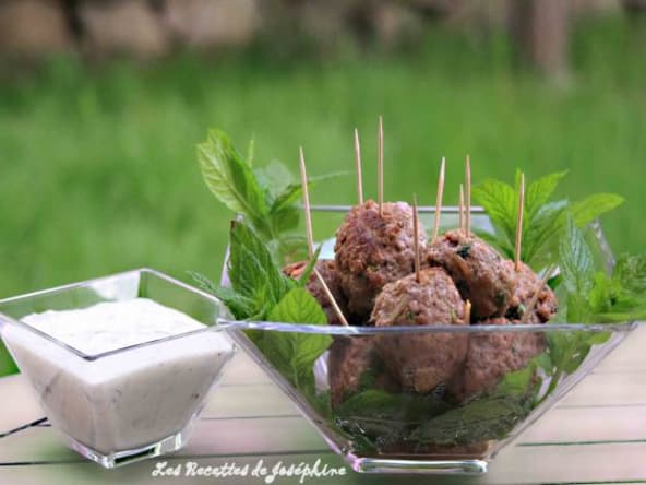 Boulettes d’agneau façon kefta et tzatziki