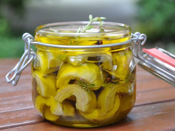 Artichauts violets marinés à l’huile d’olive