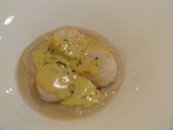 Saint jacques, crème de topinambour, et sabayon à la truffe