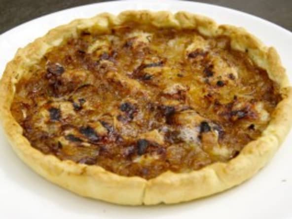 Tarte au confit d’oignons et au Rocamadour