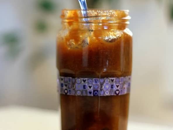 Confiture épicée de kakis au cacao cru