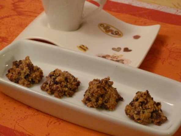 Amaretti au pralin et grué de cacao