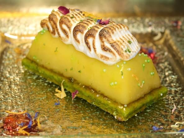 Tarte combava meringuée, gelée de citron