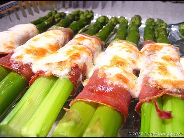Tapas d’asperge au jambon Serrano gratiné