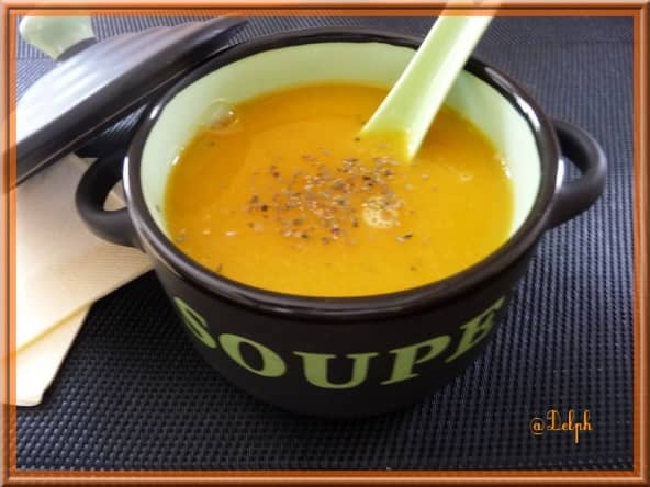 Velouté printanier au cumin
