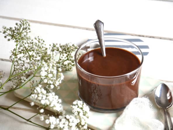 Pâte à tartiner à la poudre et au beurre de cacao cru