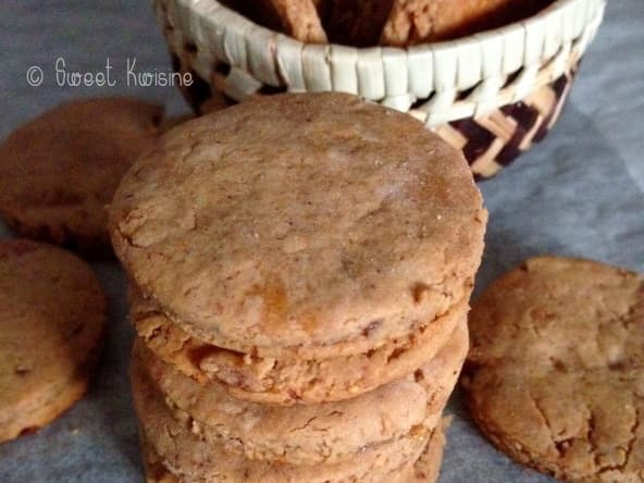 Les biscuits sains à la châtaigne et aux figues séchées