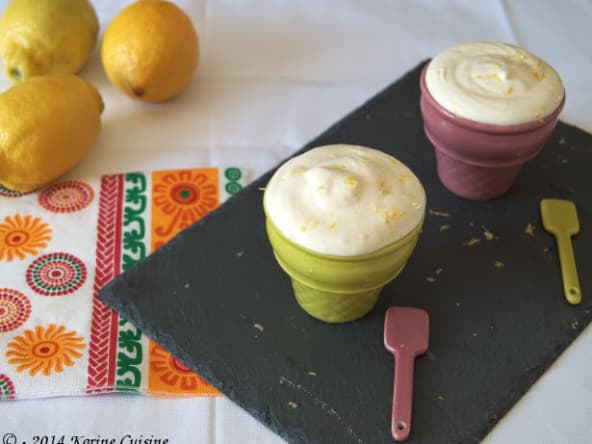 La crème glacée au citron jaune