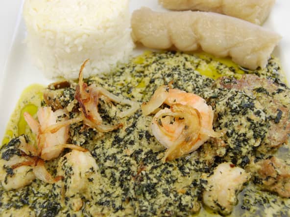Ndolé viande, morue et crevettes