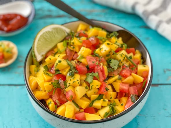 Salsa à la mangue lime et coriandre