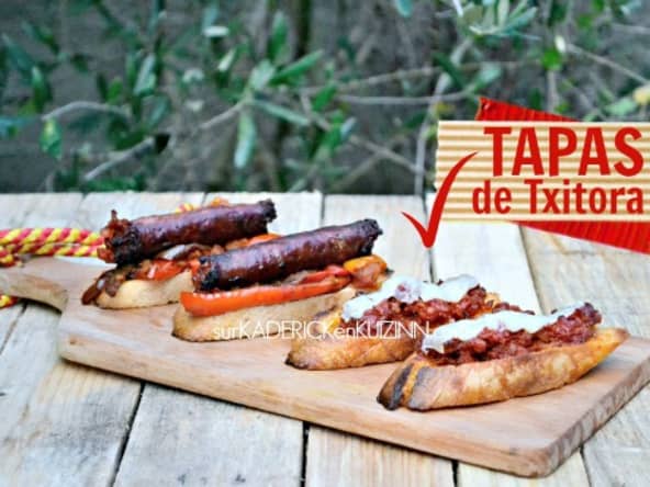 Tapas de saucisse Txitora aux poivrons et fromage
