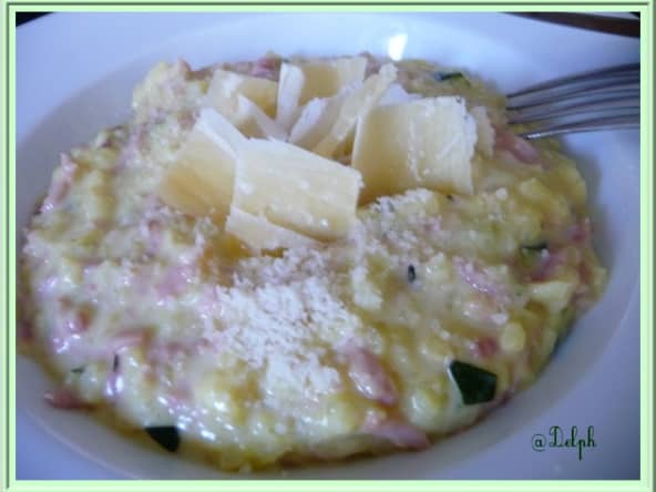 Risotto aux courgettes safranées et râpé de jambon