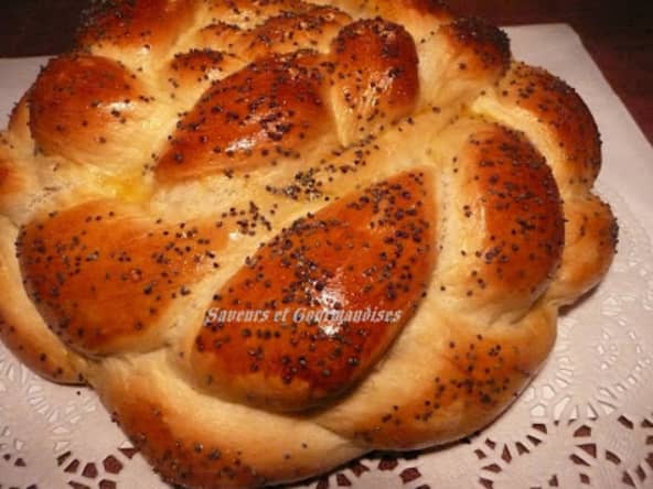 Pain au babeurre et miel.