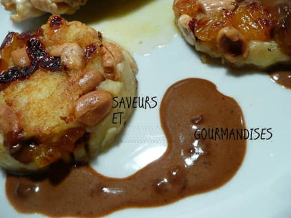 Filets de volaille farcis au coulommiers et fruits secs et ses galettes de pommes de terre