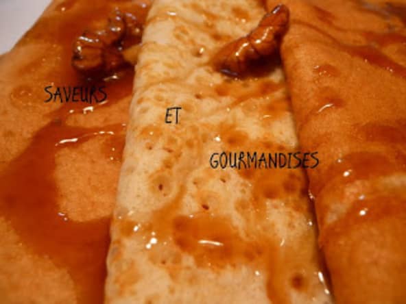 Crêpes au babeurre et sauce caramel
