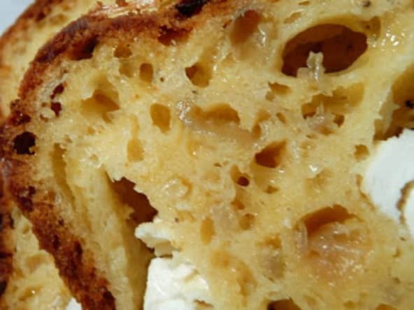 Cake aux échalotes et au chèvre
