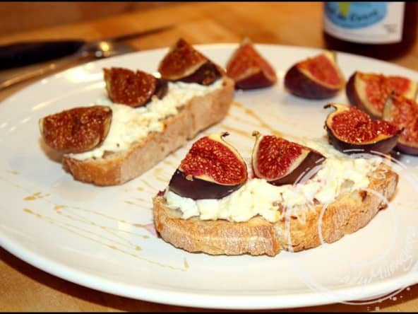 Tartines chèvre, figue et miel
