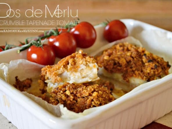 Dos de merlu en crumble de tapenade tomate
