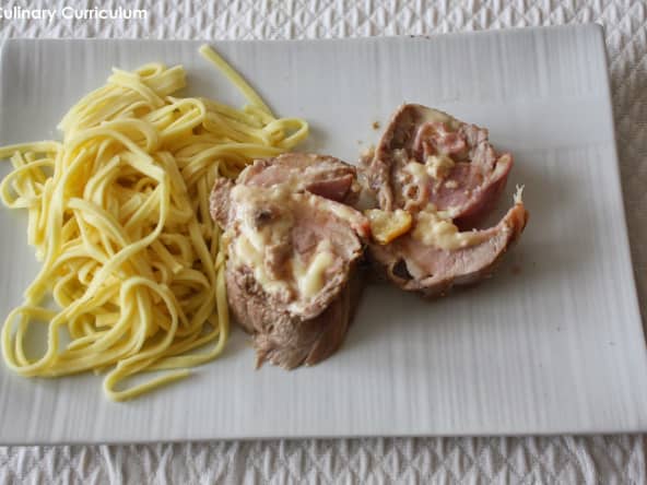 Filet mignon de porc farci et roulé façon Orloff