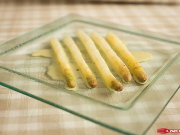 Asperges violettes à la vinaigrette